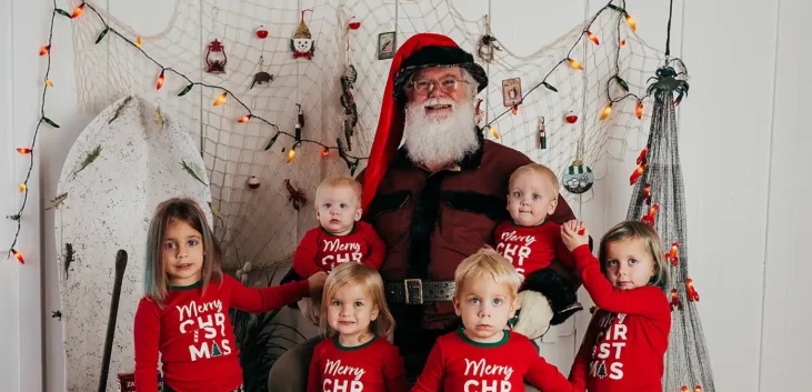 Papa Noel in Louisiana with the kids